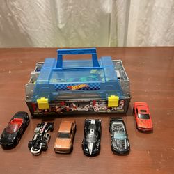 Hot Wheels Collector Case small   10 pieces Hot Wheels cars 