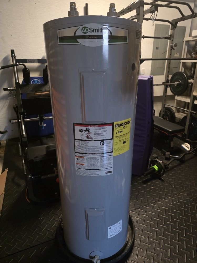 OA SMITH 50 GAL Hot Water Heater - 50 GALLON