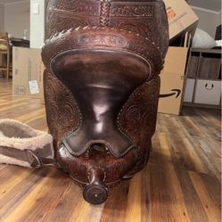 Western Saddle 