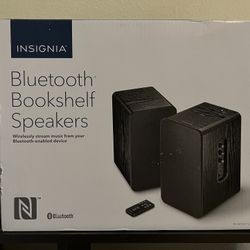 Insignia - 25W Bluetooth Bookshelf Speakers (Pair) - Black