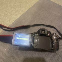 Canon Power Shot S5is Camera