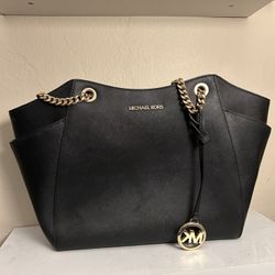 Black Michal Kors Bag 