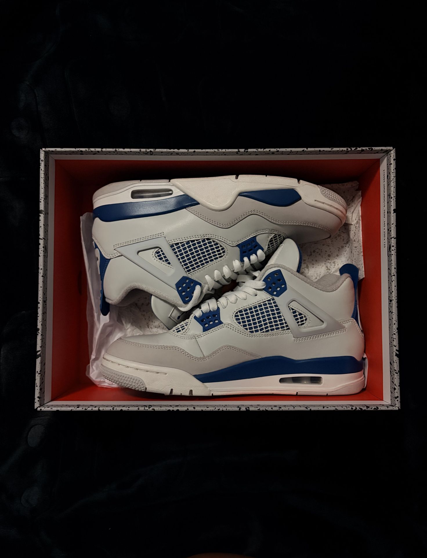 Jordan 4 “Military Blue” sz 9.5 men