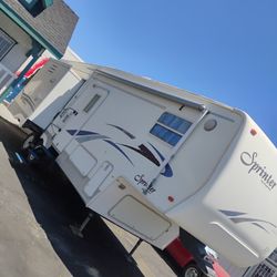 2004  Fifth Wheel RV SPRINTER BY KEYSTONE CLEAN TITLE 