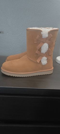 Koolaburra By UGG Victoria Short