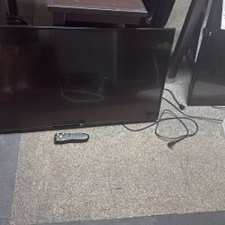 LG TV  43 Inches