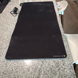 Corsair iCue Desk mat Extra Large