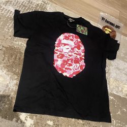 *BRAND NEW* “Bape Pink Camo Tee” T-shirt-Ready To Ship🚚💨 (Size M)