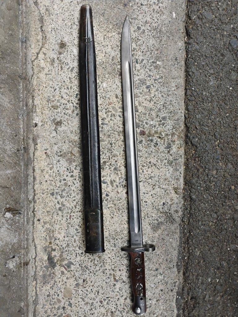 Antique World War 1 Bayonet Sword Knife