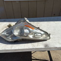 2009-11 inifiniti g37 headlight