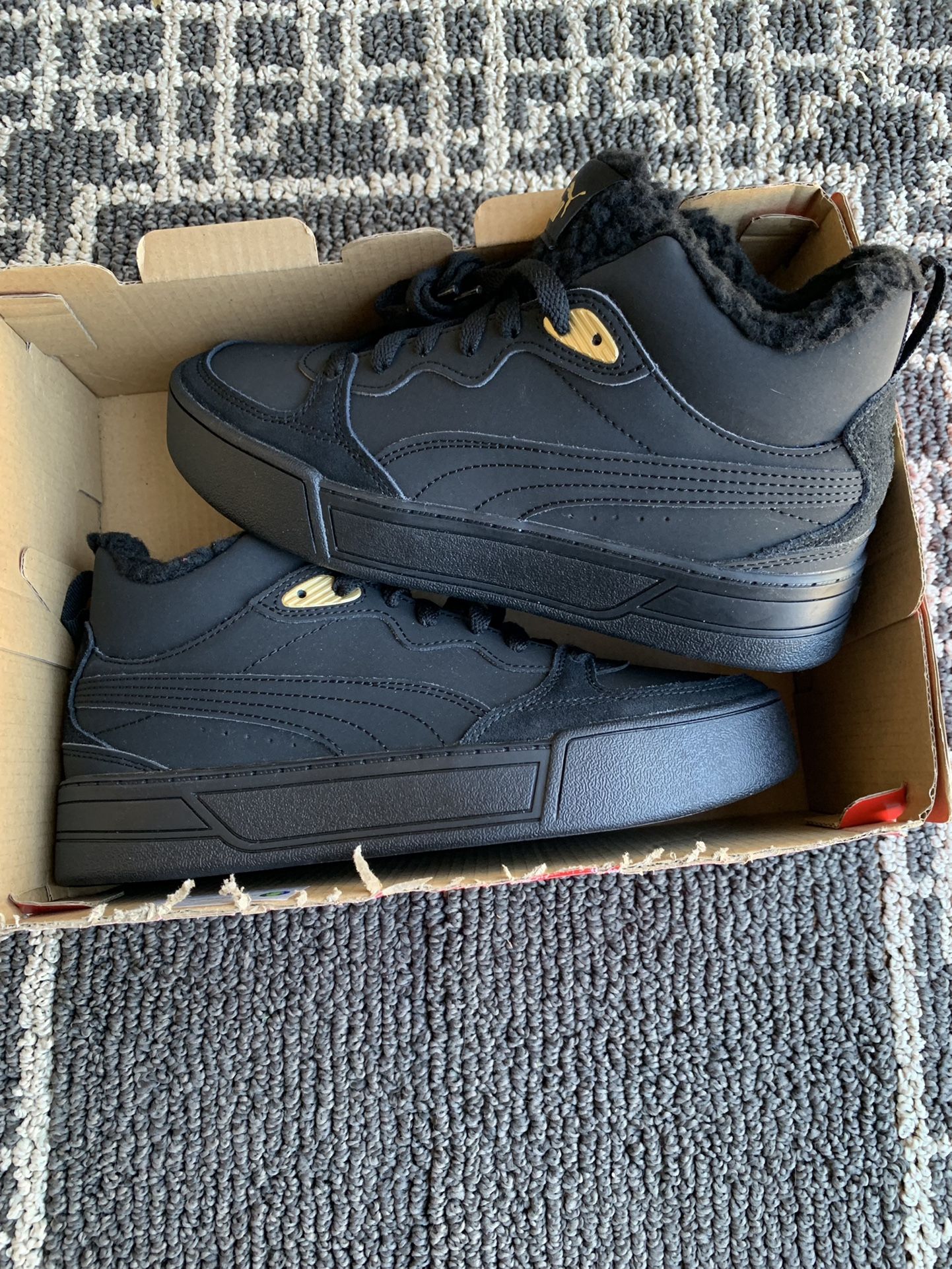 New Women Puma Shoes Size:7 Tennis Nuevos para Mujer Talla:7 Marca: Puma •Shipping and delivery available with extra fee.