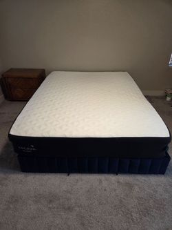 Extra Chill Hybrid (Memory Foam & Springs) Cocoon by Sealy Queen Mattress