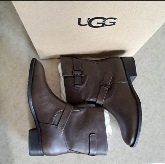$225 UGG Fletcher Leather Bike Boots