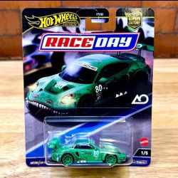 2024 HOT WHEELS PREMIUM "REXY" PORSCHE 911 GT3 R (992) RACE DAY SERIES GREEN