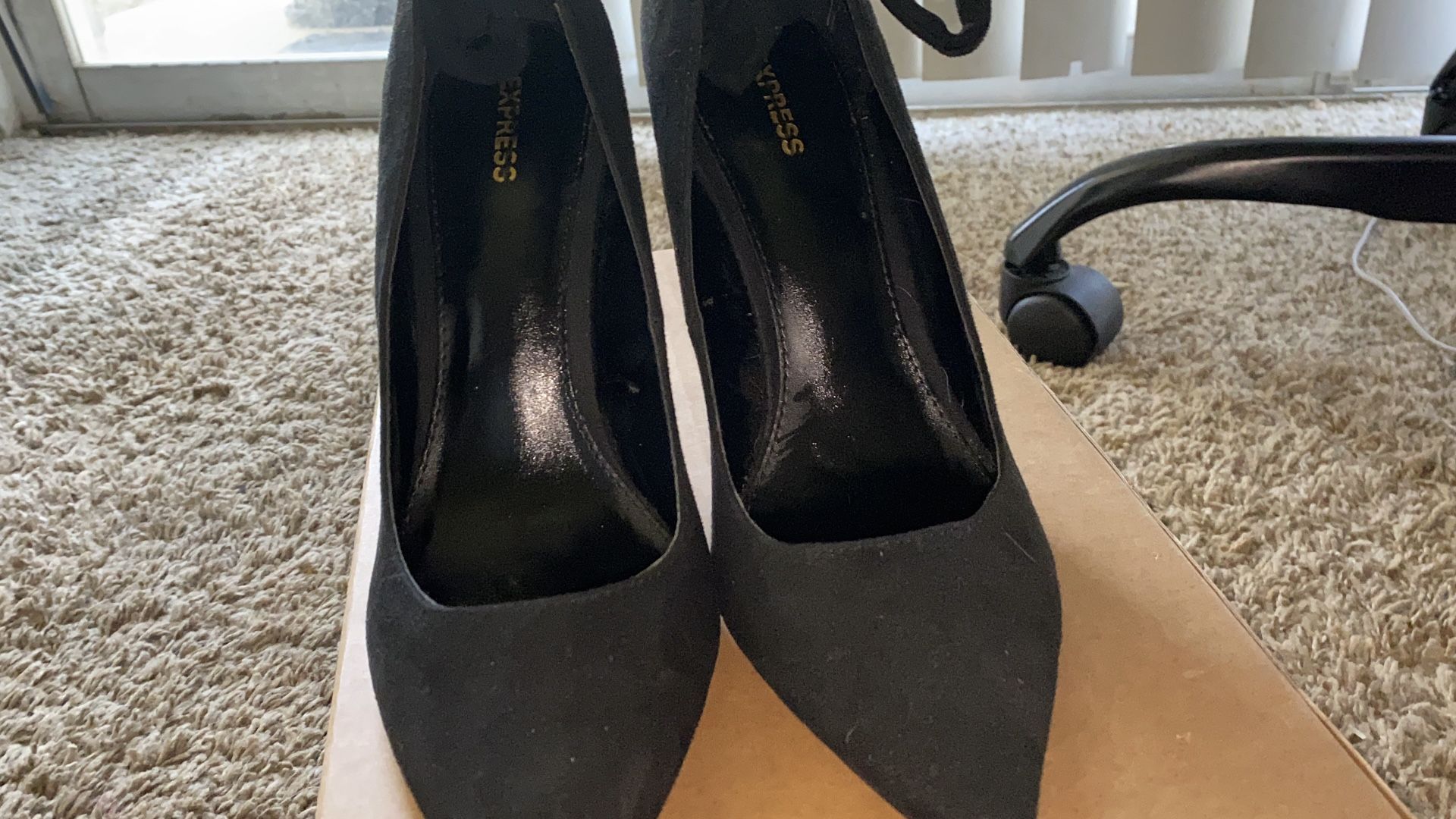 Express Heels