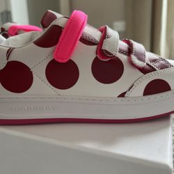 BRAND NEW AUTHENTIC BURBERRY KIDS SNEAKERS SIZE 1