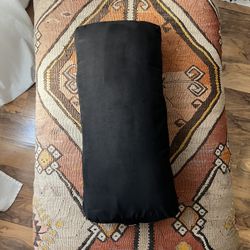 Gaiam black yoga bolster 