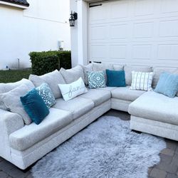 Beautiful Reversible Chaise Sectional 