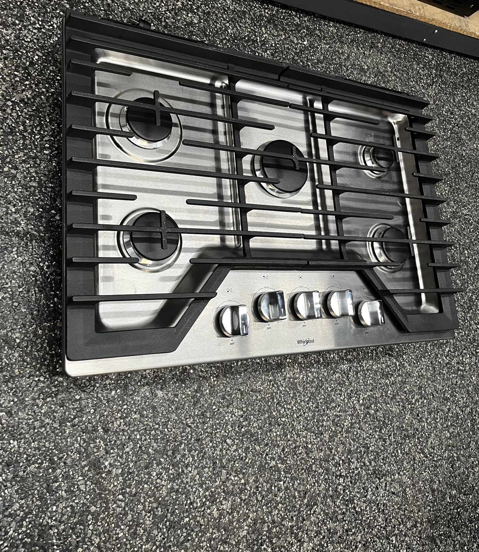 Whirlpool Stainless Steel Built In Gas 30” Cooktop