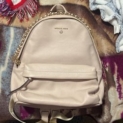 Woman’s Michael Kors Bag 