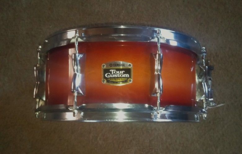 Yamaha Tour Custom Air Seal Maple Snare Drum 14" x 6"