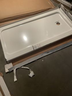 Bootz Industries Aloha ShowerCast 60 in. L x 30 in. W Alcove Shower Pan Base in White with Square Chrome Right Drain 