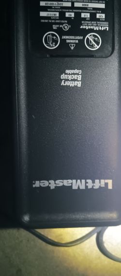 LIFTMASTER WALL MOUNT GARAGE DOOR OPENER