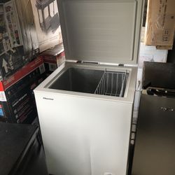 Hisense Freezer Chest 5.0 Cu.ft