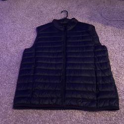 men’s large puffer vest