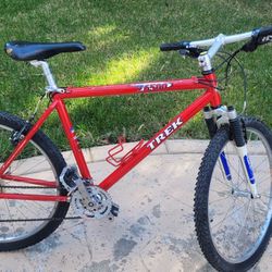 Trek 19” Large Red Mountain Bike