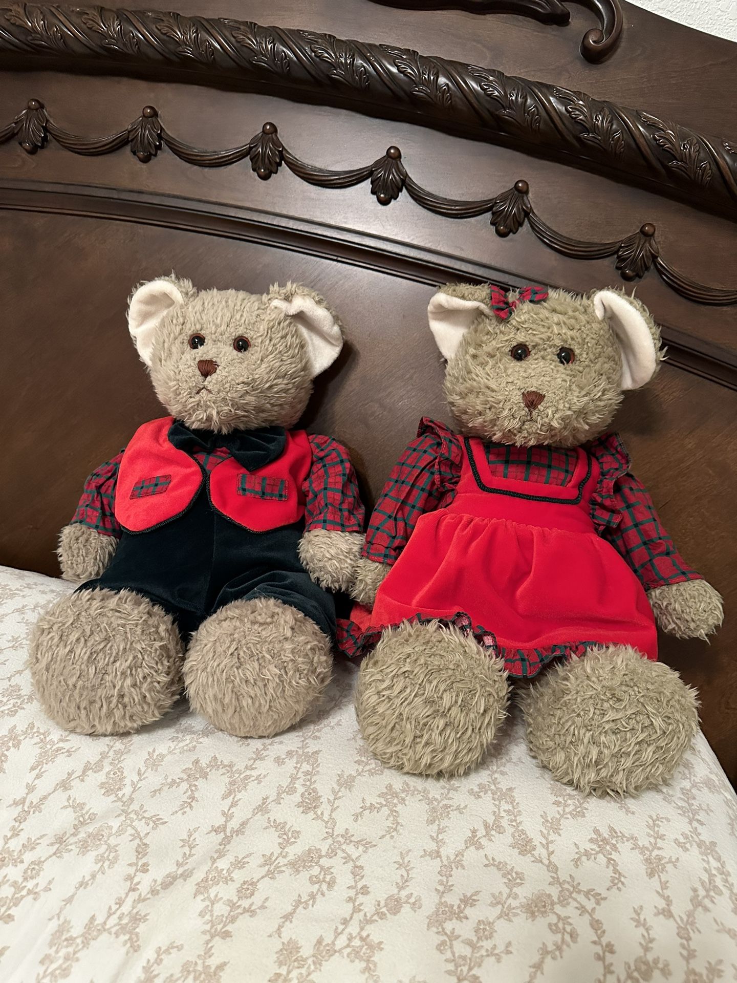 Christopher And Holly 1994 Vintage Christmas Bears