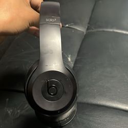 Beats headphones solo3