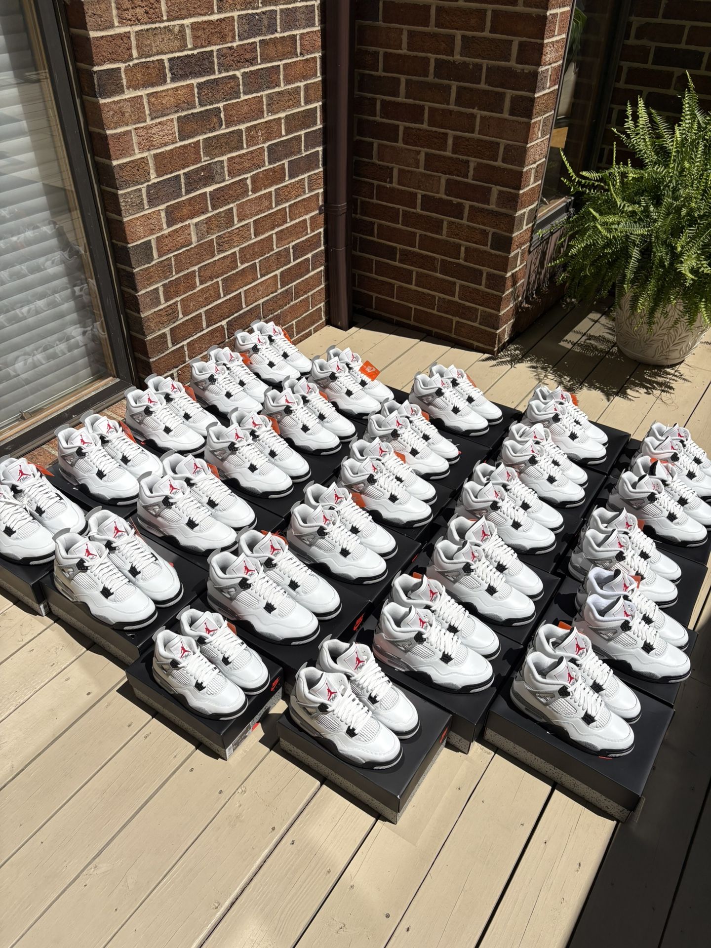 Jordan 4 White Cement 7.5, 8, 8.5, 9.5, 10.5, 12, 13