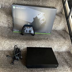 Xbox one x 1tb complete with box 