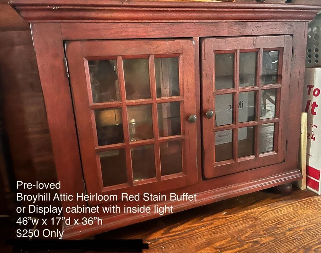 Buffet Table/ Display Cabinet 