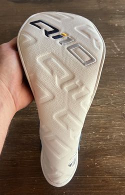 qi10 driver headcover