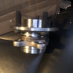 Hub For Lincoln & Ford Fusion