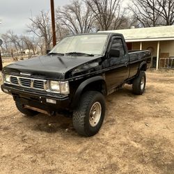 1986 4x4 Nissan D21 Pickup 