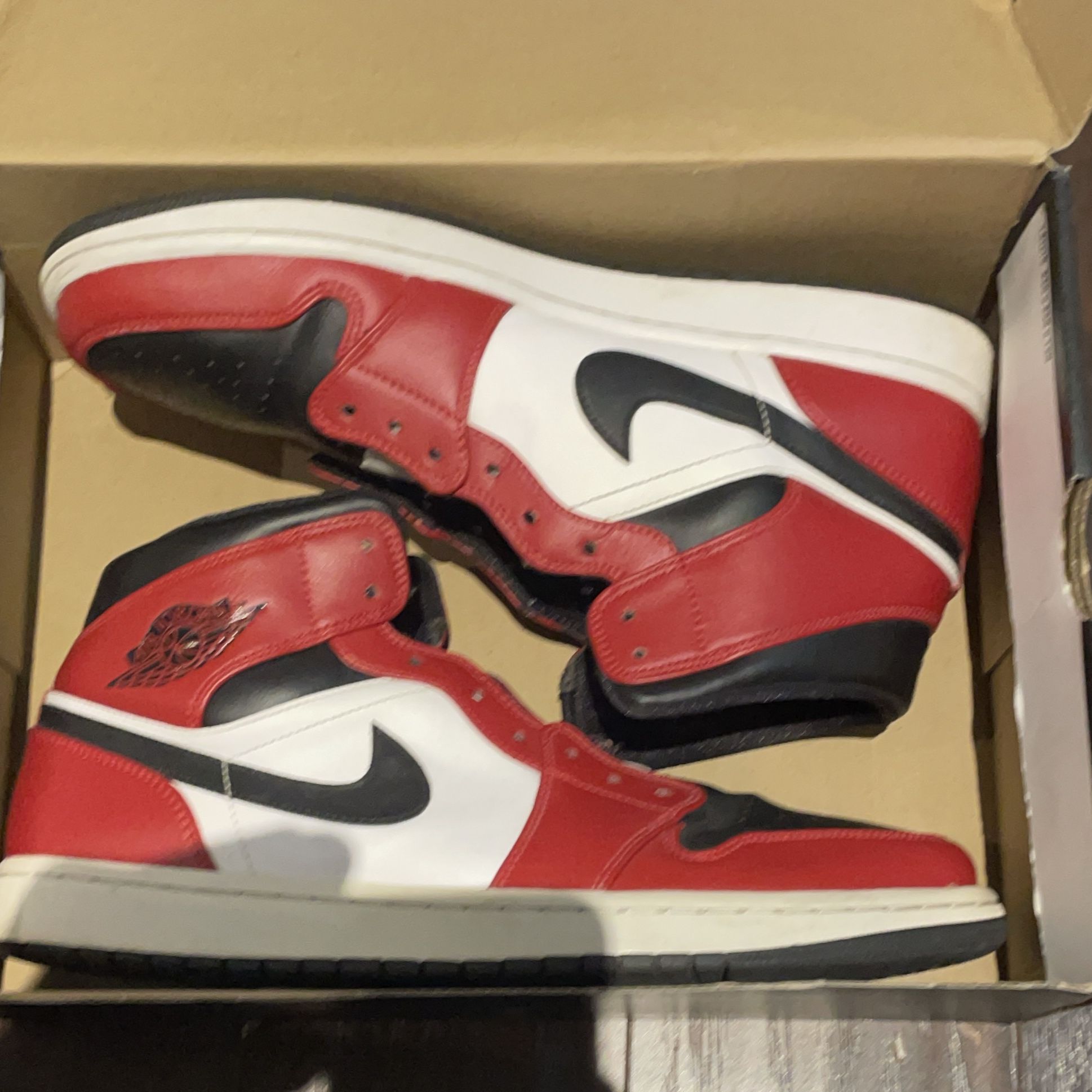 Air Jordan Chicago used 10.5