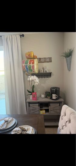 Selling coffee table almost brand new from Kirkland with tags