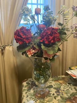 Home Interiors Vase With Flowers