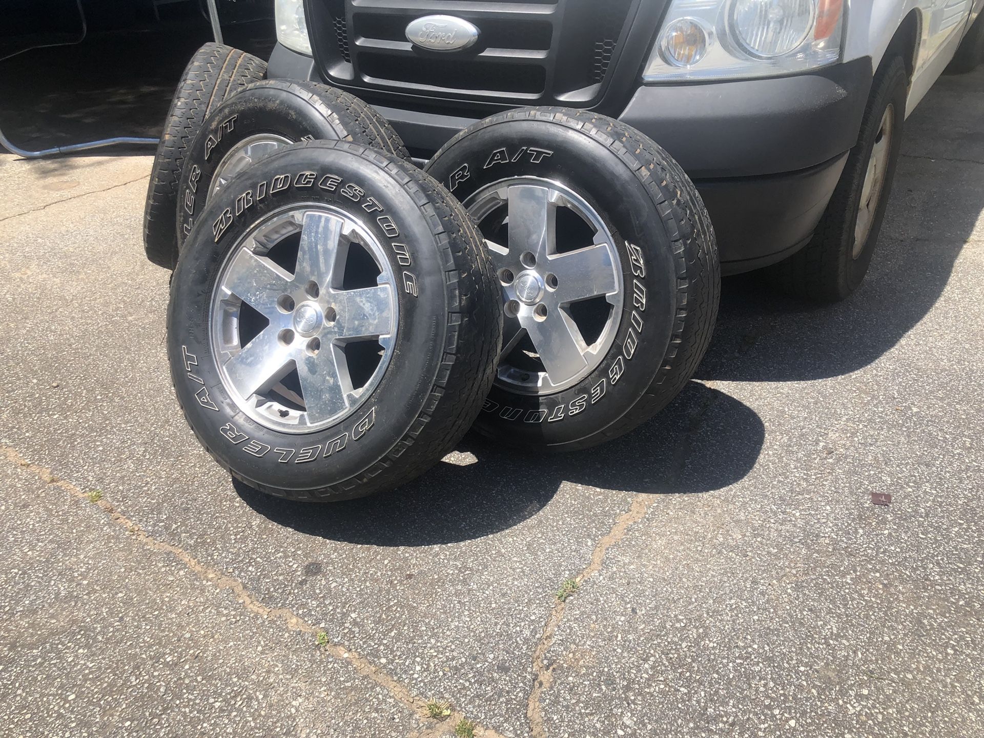 Jeep Wrangler seat tire