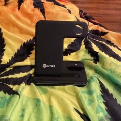 Wireless iPhone/Android, Charges AirPods And A Smart Watch As Well