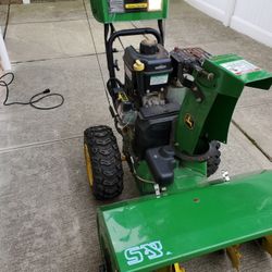John Deere 1320 SE Snow Blower