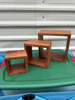 Wood Square Shelves With Two Hanging Options
