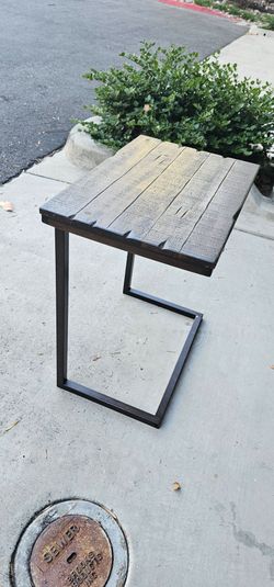 TV dinner Trays (Qty 2)
