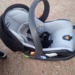 Chicco Carseat