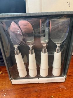Threshold Manchester white Marble Cheese Knife Set