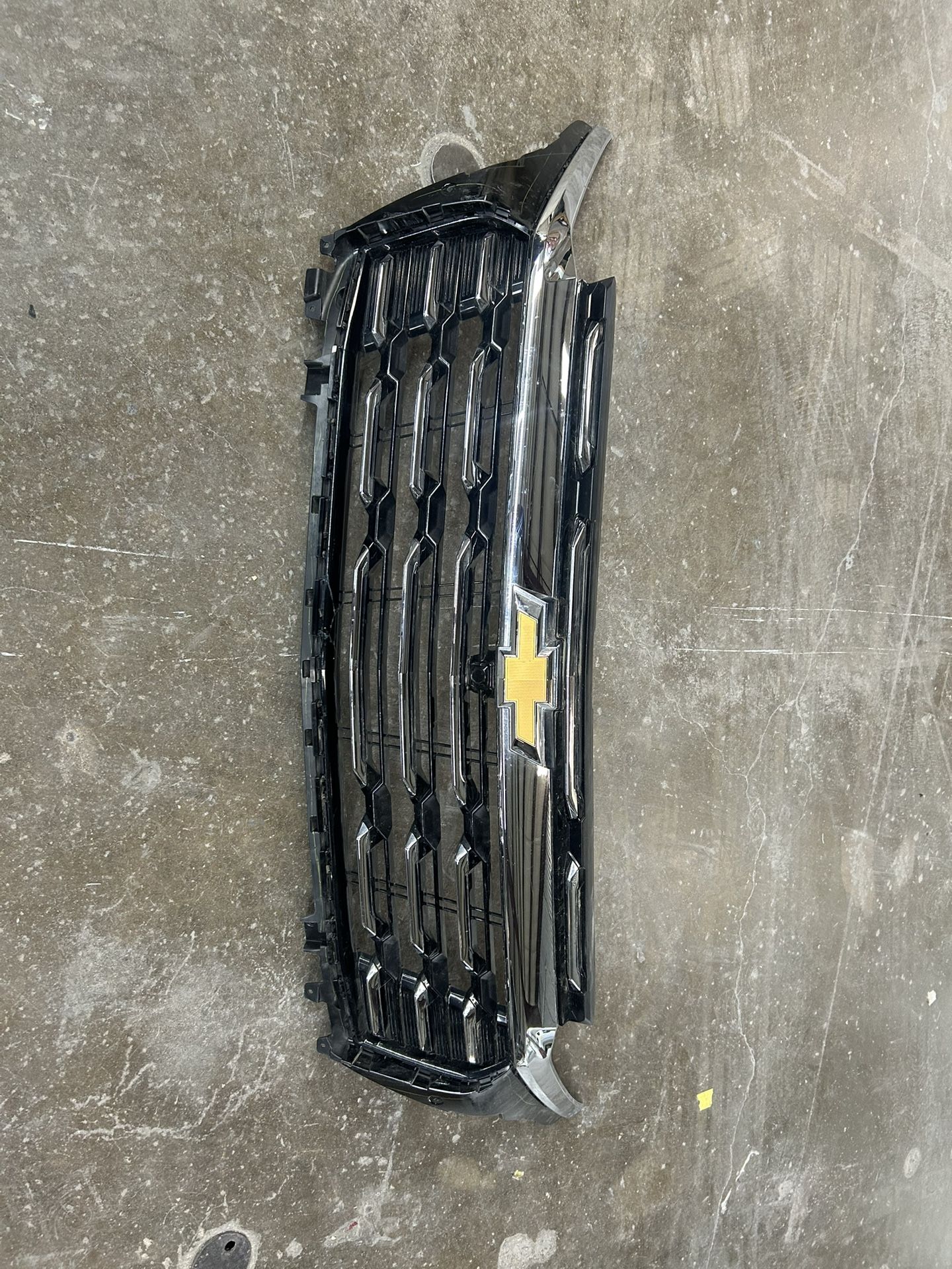 2025 - 2026 Chevrolet Equinox Grill Oem