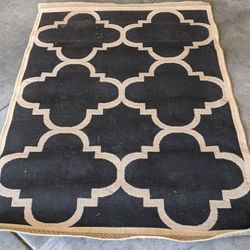 Outdoor Entry rug, aprox 3'x4'